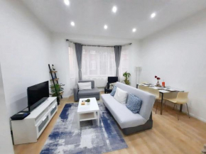 Modern Apartment in Molenbeek-Saint-Jean / 77 m² / Parking